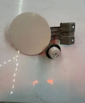 Mitsubishi L200 Fuel tank cap EN590