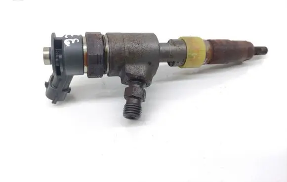 Peugeot 208 Fuel injector 0445110339
