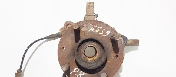 Hyundai Elantra Front wheel hub