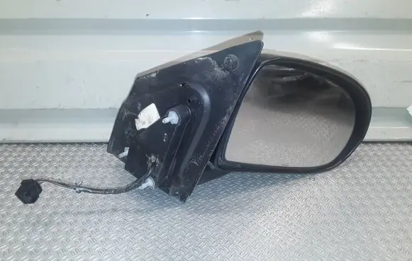 Dodge Caliber Front door electric wing mirror E13011074