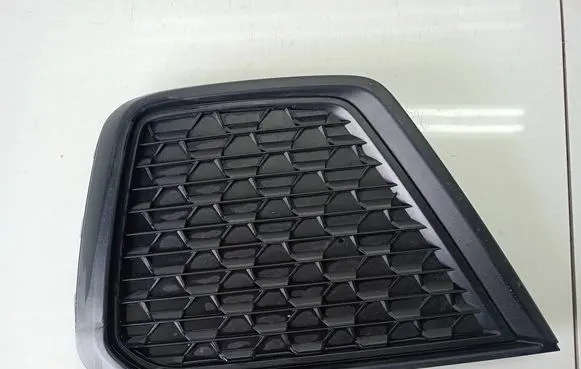 Audi A1 Front bumper lower grill 82A807682F