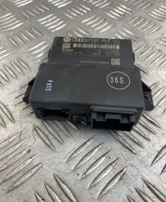 Audi Q7 4L Gateway control module 4F0907468R