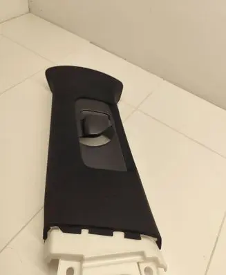 (B) pillar trim (top)