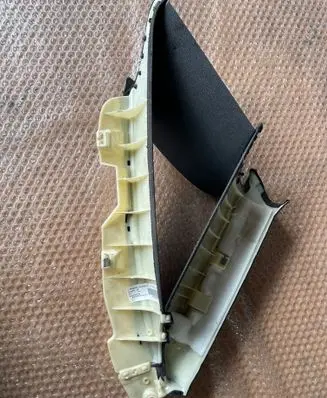 (C) pillar trim