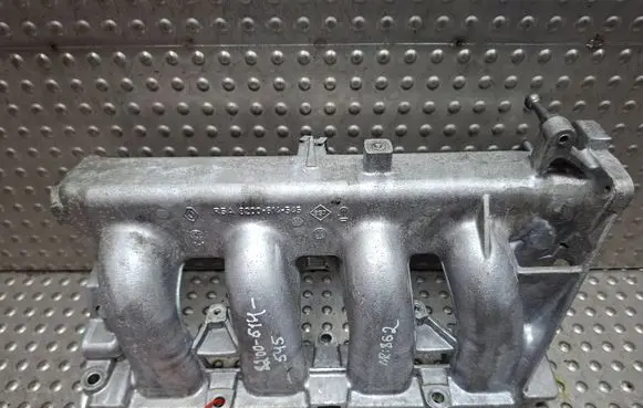 Renault Laguna III Intake manifold S26338862 8200614545