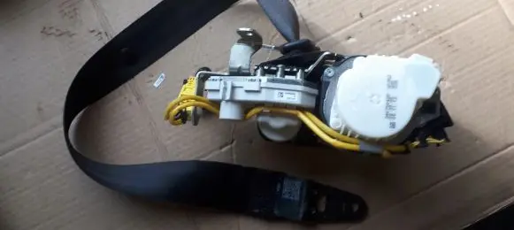 Audi A6 S6 C7 4G Front seatbelt 4G8857706L