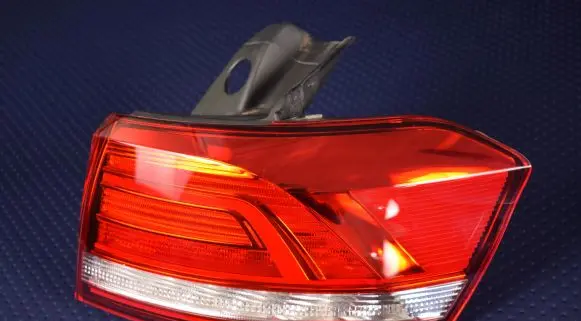 Volkswagen PASSAT B8 Rear/tail lights