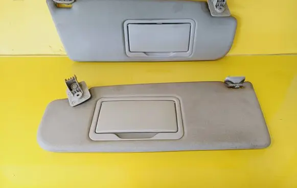 Volkswagen Golf III Sun visor
