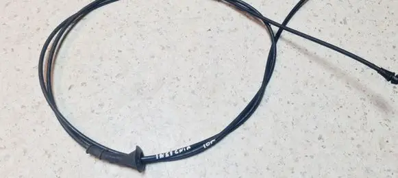 Engine bonnet/hood lock release cable