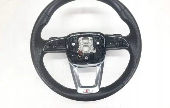 Audi Q7 4M Steering wheel