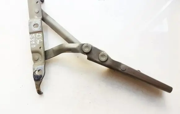 Audi 80 90 B3 Tailgate/trunk/boot hinge 893827302A