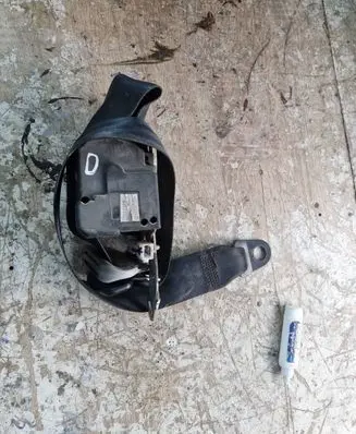 Nissan Micra Front seatbelt