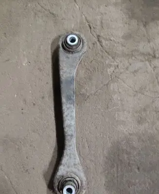 Volkswagen Touran I Rear control arm