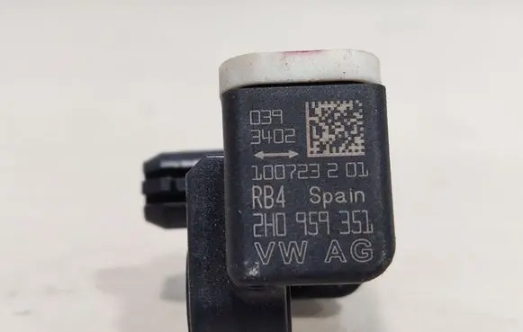 Porsche Cayenne (92A) Airbag deployment crash/impact sensor 2H0959351