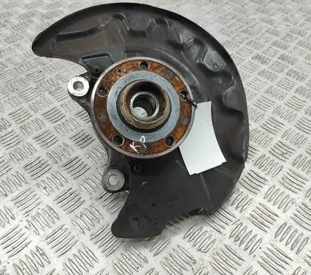 Volkswagen Golf VII Front wheel hub 5Q0407257A 5Q0615311F