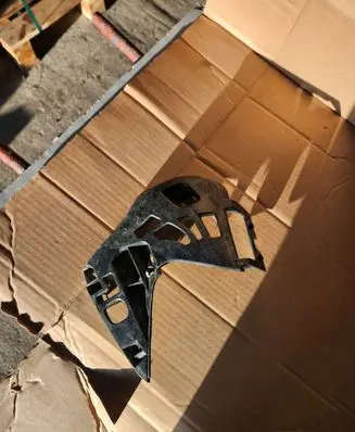 BMW 5 G30 G31 Front bumper mounting bracket 7385348
