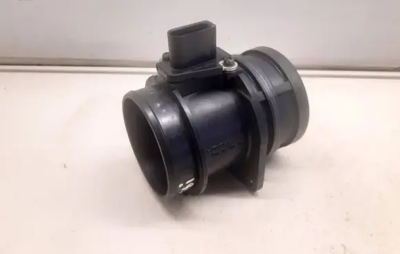 Audi A4 S4 B7 8E 8H Mass air flow meter 06F906461A 06D906461