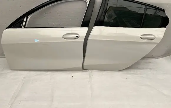 BMW 1 F40 Front door 