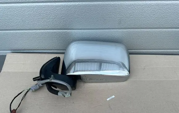 Nissan King Cab, Navara Front door electric wing mirror 963023S300