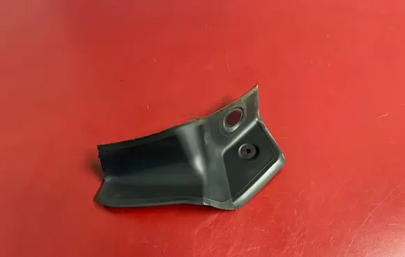 BMW X1 F48 F49 Rear/tail light trim molding 7350722