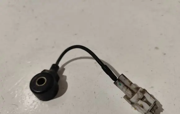 Subaru Impreza I Detonation knock sensor 22060AA081