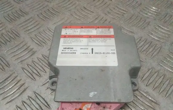 Suzuki Swift I Airbag control unit/module 38S00034ZB6 5WK43538 3891062J00000