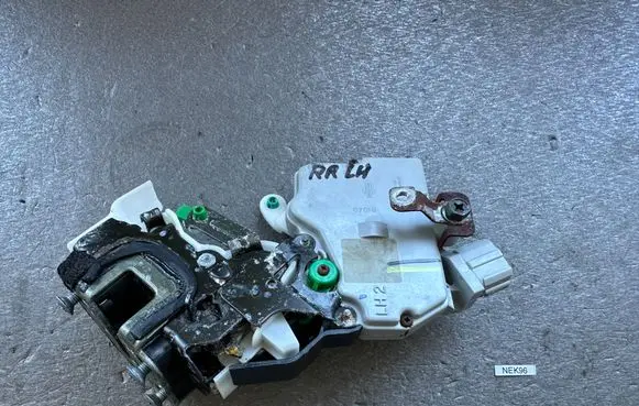 Nissan Patrol Y61 Rear door lock 82503VB900 8255344U00