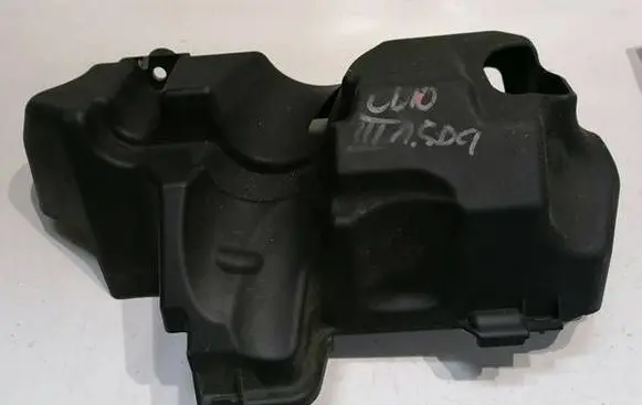 Renault Clio III Engine cover (trim) 8200400389