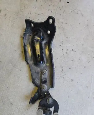 Volkswagen Sharan Sliding door lower roller guide/hinge 7N0843397E
