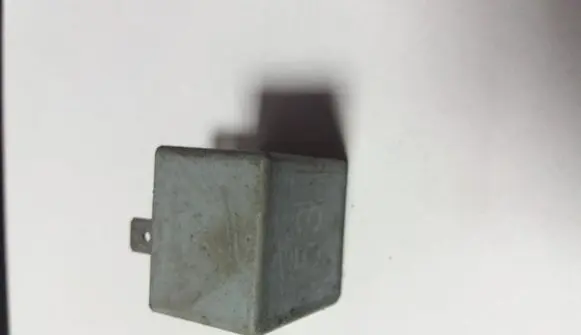 Audi A6 S6 C5 4B Other relay 141951253B