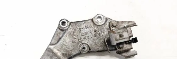 Mercedes-Benz E W212 Engine mounting bracket A6510940039 11387-0101-11