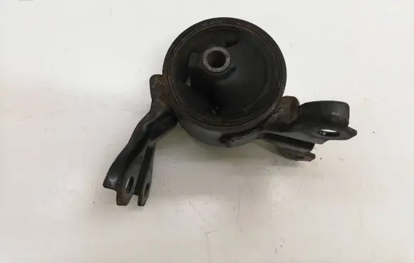 Citroen C-Crosser Engine mount bracket