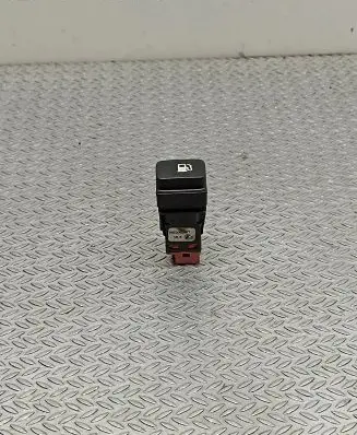 Citroen C4 I Picasso Fuel tank opening switch 96530658XT