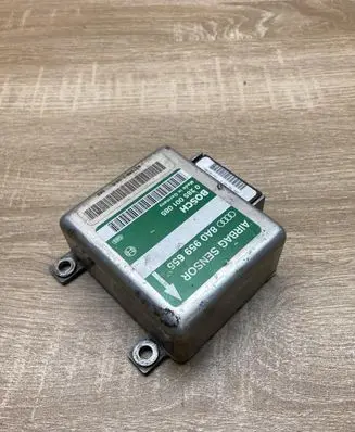 Audi A4 S4 B5 8D Airbag control unit/module 8A0959655 0285001085