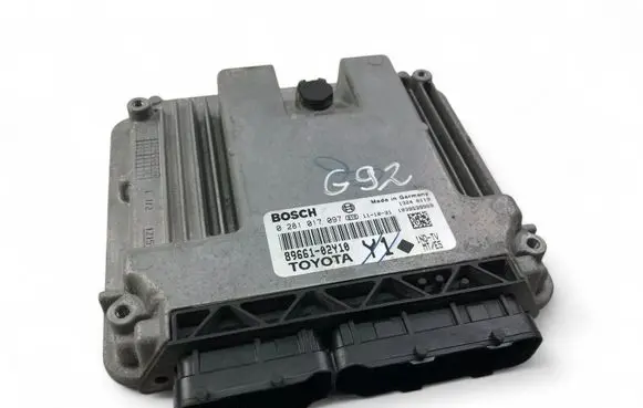 Toyota Auris 150 Engine control unit/module ECU 8966102Y10 0281017097