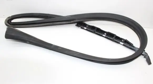 Jaguar F-Type Rubber seal front coupe door 152CZ04