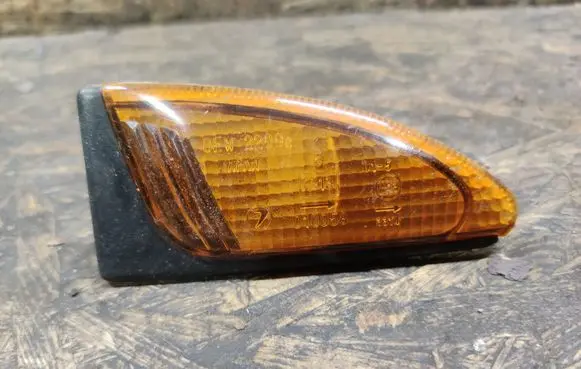 Subaru Outback Front fender indicator light 0EW2209R