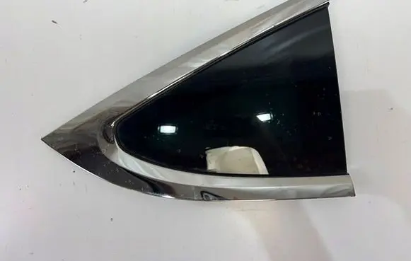 Tesla Model X Rear side window 103490607F