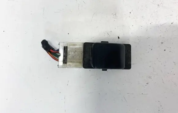 Subaru Legacy Electric window control switch 83071AE040