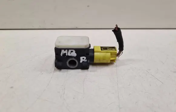 Mercedes-Benz R W251 Airbag deployment crash/impact sensor 0038202926 403381 190307