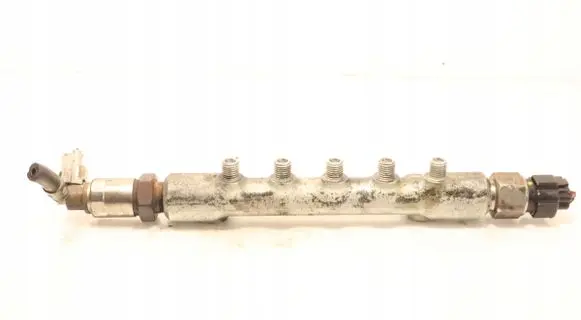 Toyota Avensis T250 Fuel main line pipe 01H05393