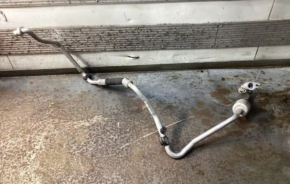 Renault Laguna III Air conditioning (A/C) pipe/hose