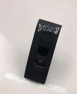 Volvo XC40 Electric window control switch 31456060