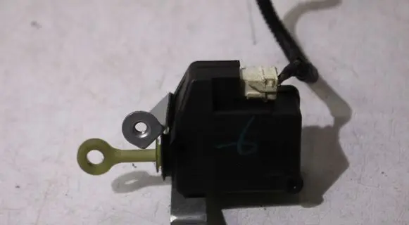 Citroen C1 Fuel tank cap lock 