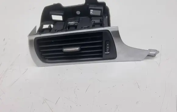 Audi A7 S7 4G Dashboard side air vent grill/cover trim 4G1820901