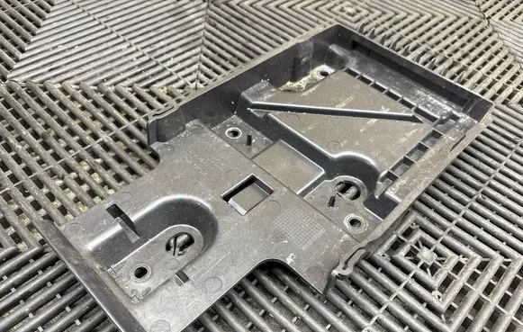 Volvo XC90 Battery tray BQ2FA