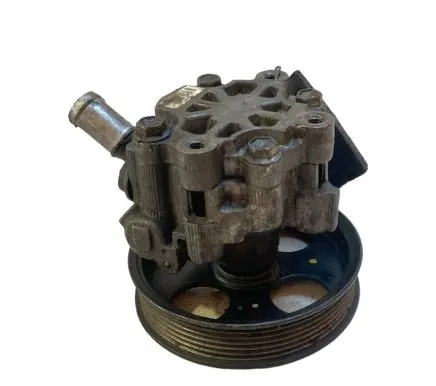 Opel Insignia A Power steering pump 55563329