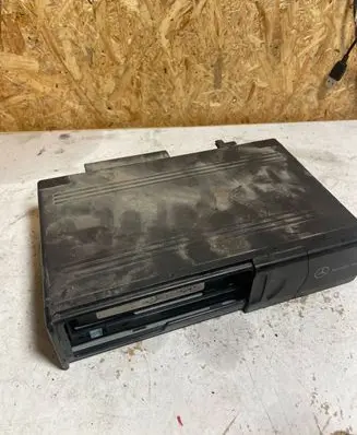 Mercedes-Benz C W203 CD/DVD changer A2038209089