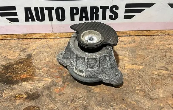 Mercedes-Benz E C207 W207 Engine mount vacuum valve A2072400117