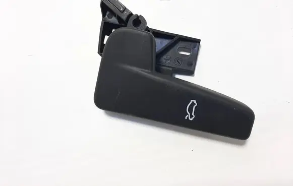 Volkswagen Golf VII Engine bonnet (hood) release handle 3G0823533 517823633B
